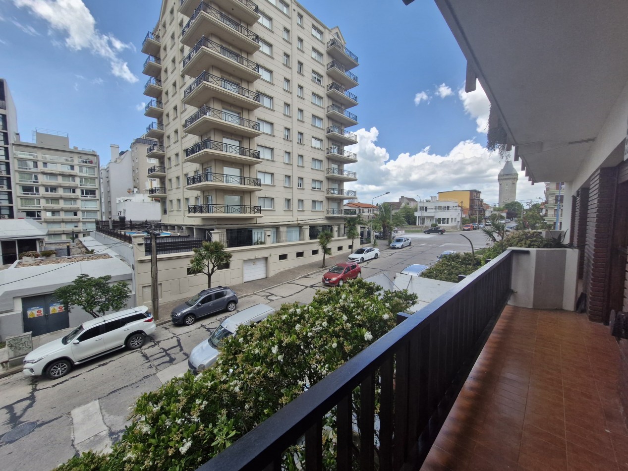 Departamento en la exclusiva zona de Playa Varese, a metros del mar
