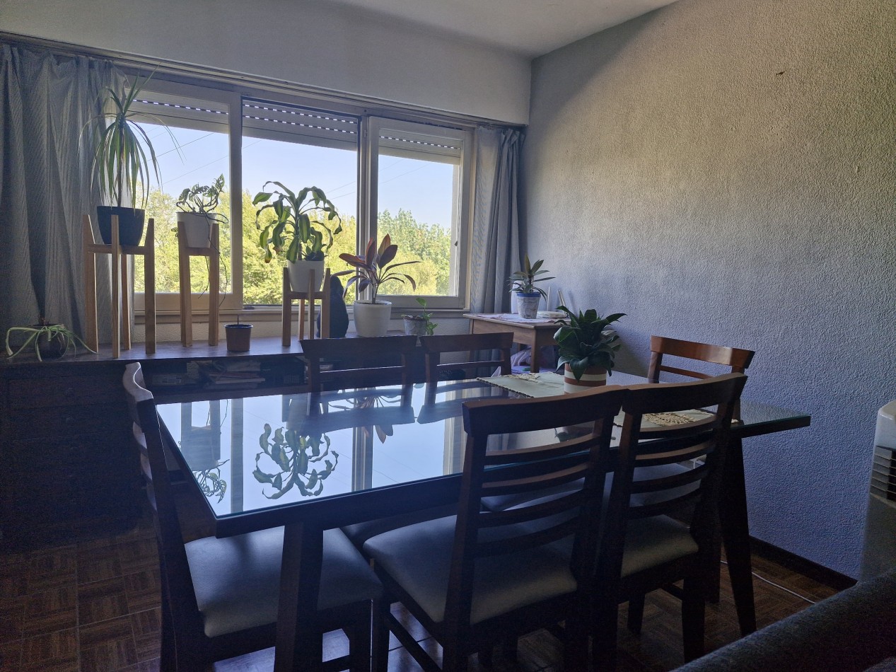 DEPARTAMENTO 4 AMBIENTES AL FRENTE EN AV LIBERTAD 5564