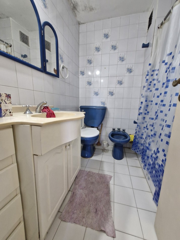 DEPARTAMENTO 4 AMBIENTES AL FRENTE EN AV LIBERTAD 5564