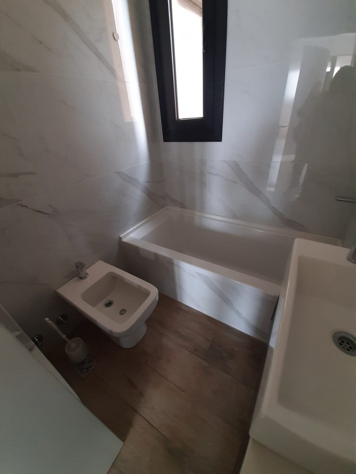 VENTA - Depto 2 ambientes con cochera a estrenar - Zona La Rioja y Matheu