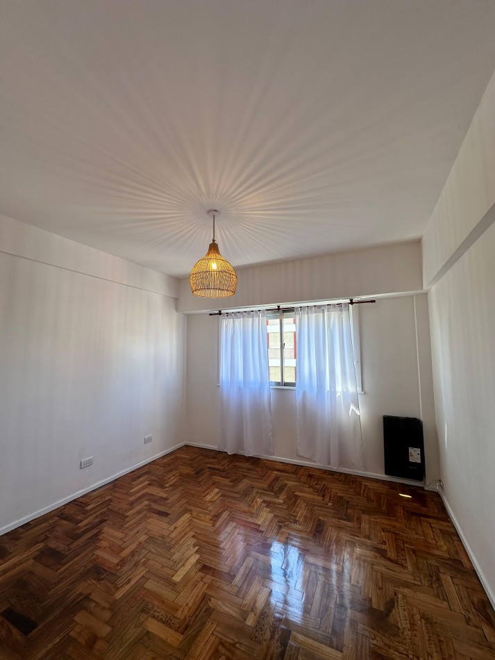 VENTA 3AMB RECICLADO CENTRO MUEBLES Y ARTEFACTOS A ESTRENAR BALCON