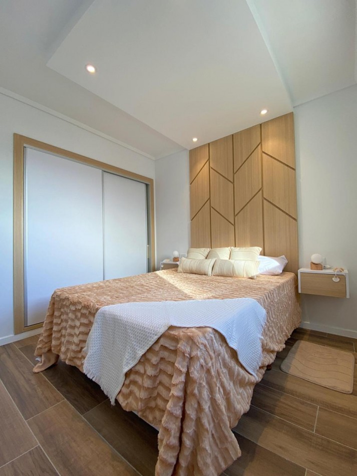 Venta Departamento 2 ambientes a la calle con balcon y vista al mar, edificio Havana