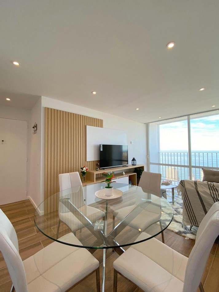 Venta Departamento 2 ambientes a la calle con balcon y vista al mar, edificio Havana