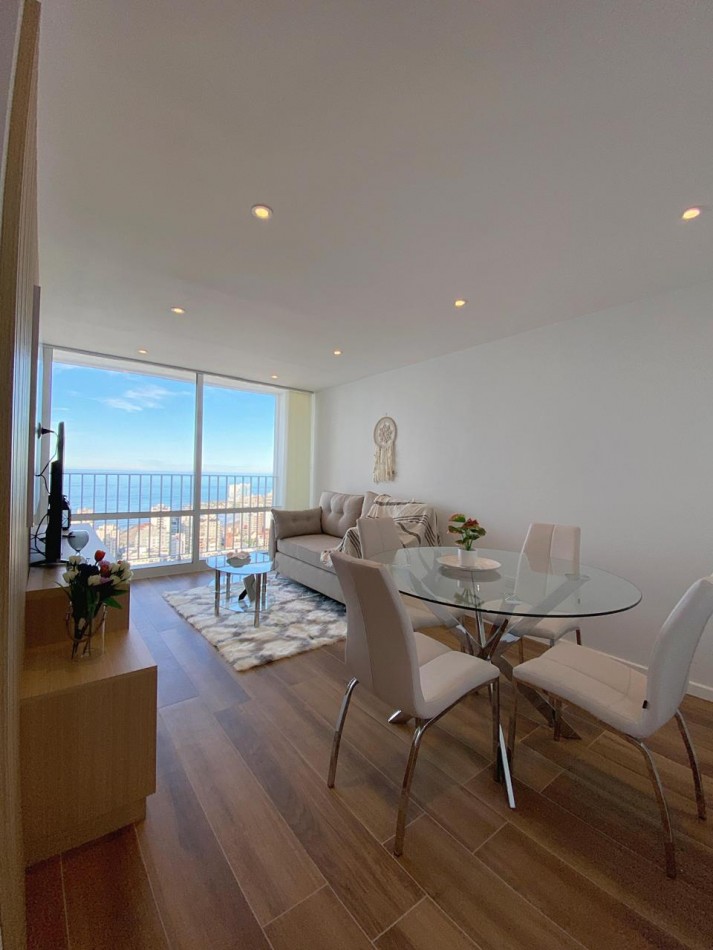 Venta Departamento 2 ambientes a la calle con balcon y vista al mar, edificio Havana