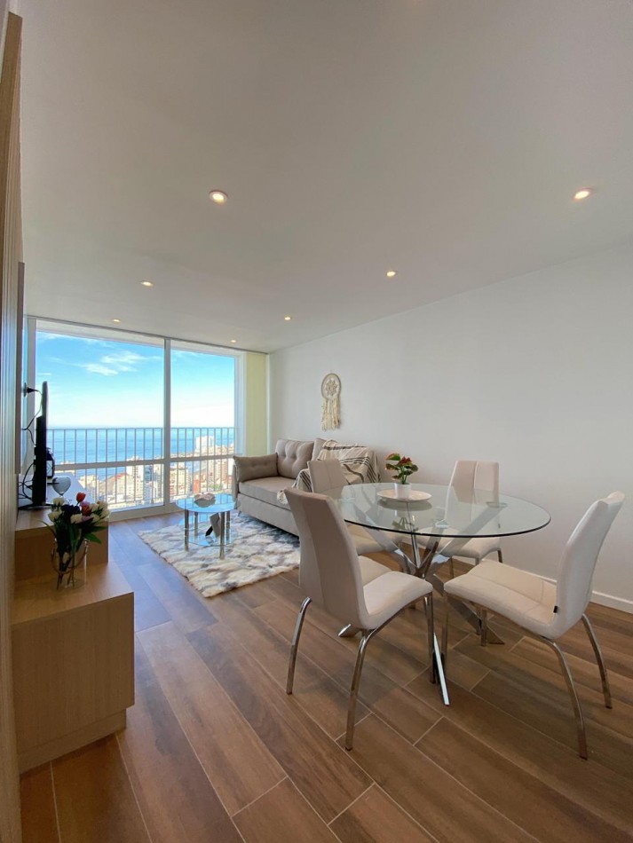 Venta Departamento 2 ambientes a la calle con balcon y vista al mar, edificio Havana