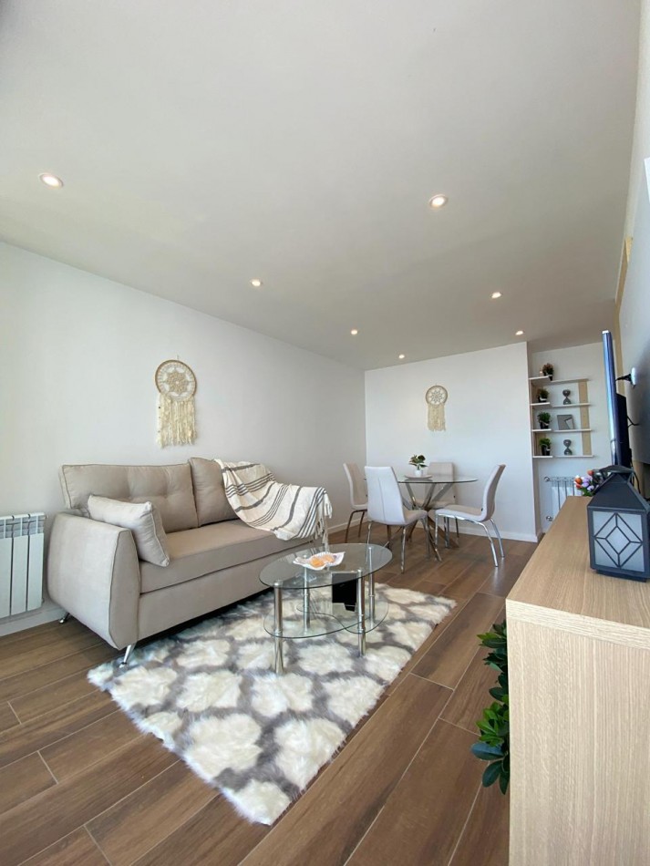 Venta Departamento 2 ambientes a la calle con balcon y vista al mar, edificio Havana