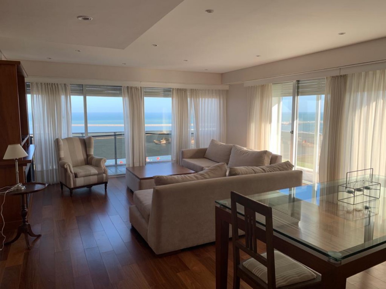 Departamento 4 Amb con vista al mar y cochera doble playa grande