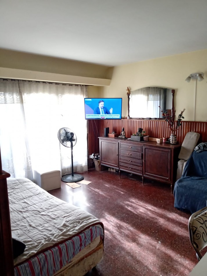 VENTA DEPARTAMENTO 2 AMBIENTES AL FRENTE CON BALCON ZONA ALDREY