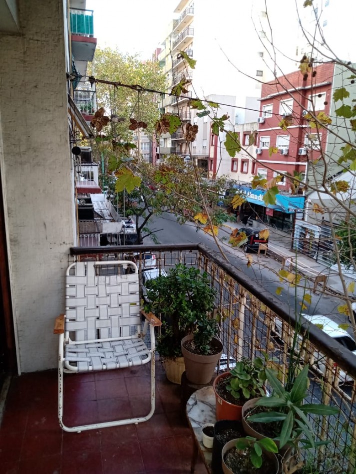 VENTA DEPARTAMENTO 2 AMBIENTES AL FRENTE CON BALCON ZONA ALDREY