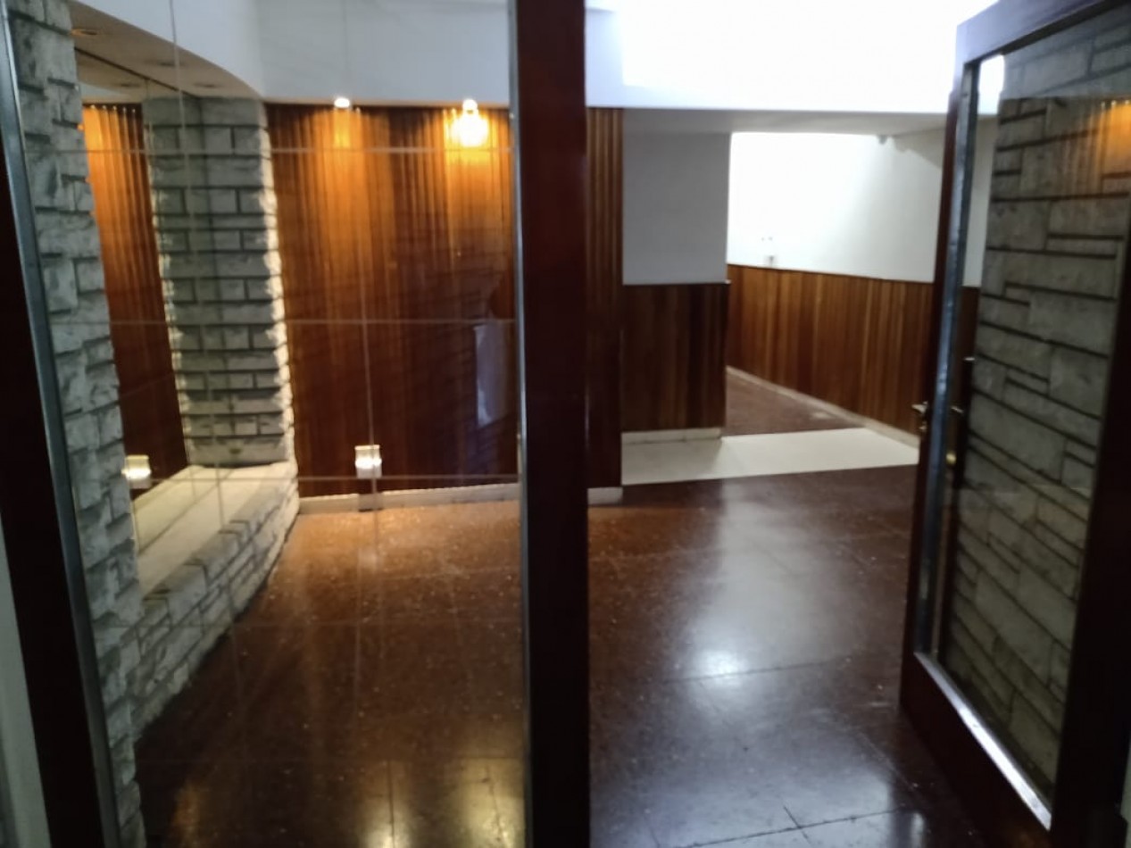 VENTA DEPARTAMENTO 2 AMBIENTES AL FRENTE CON BALCON ZONA ALDREY