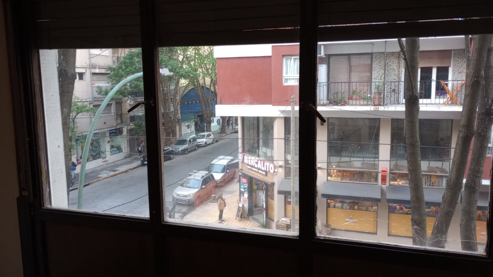 VENTA DEPARTAMENTO 2 AMBIENTES AL FRENTE CON BALCON ZONA ALDREY