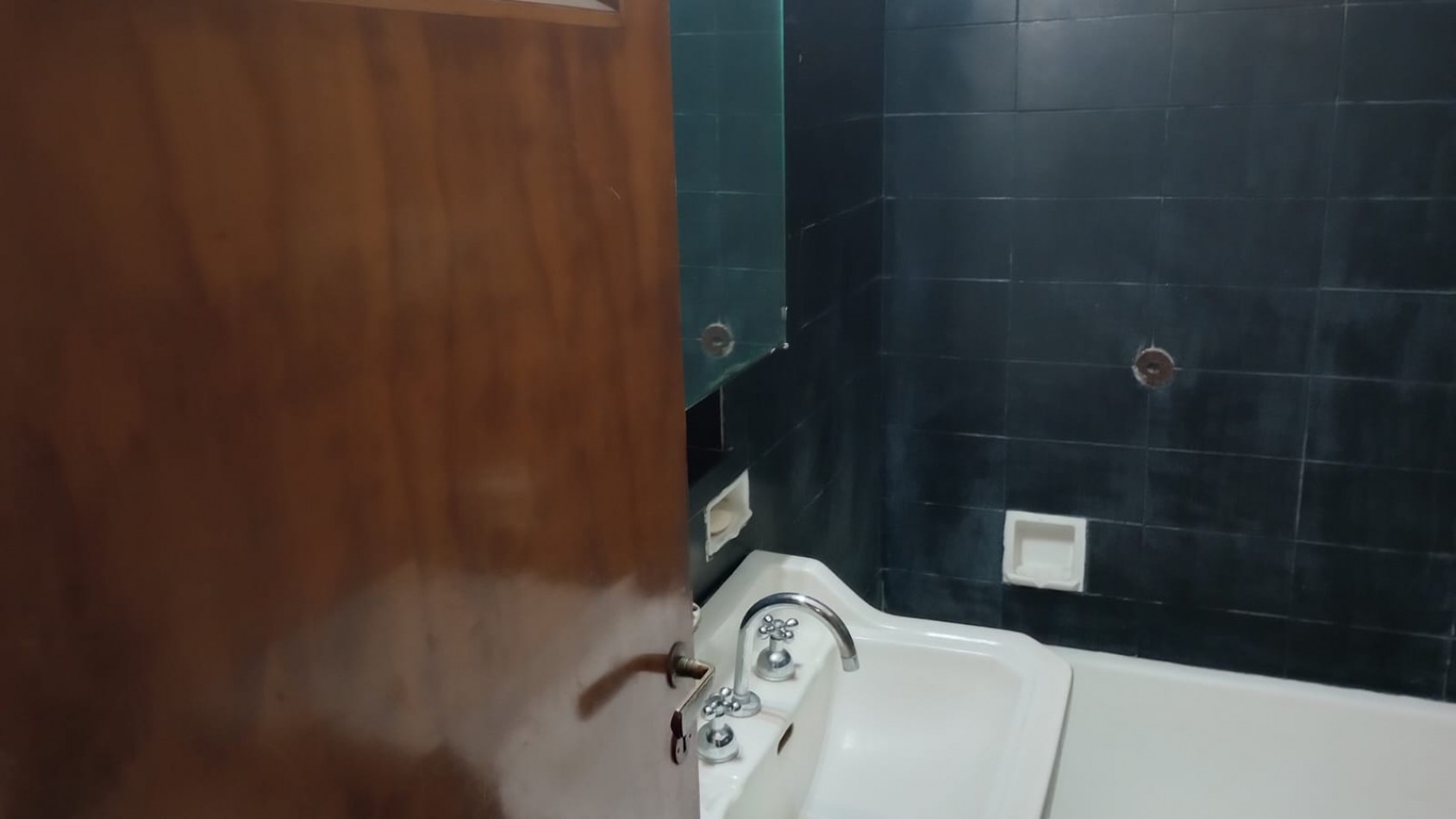 VENTA DEPARTAMENTO 2 AMBIENTES AL FRENTE CON BALCON ZONA ALDREY