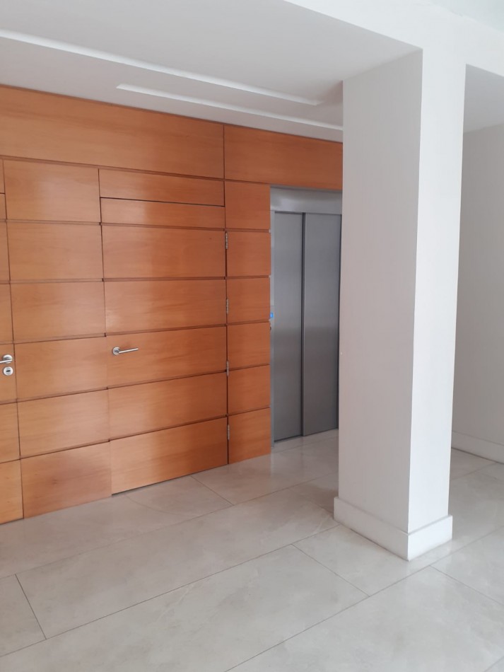 SEMIPISO DE CATEGORIA CON VISTA AL MAR Y AMENITIES.