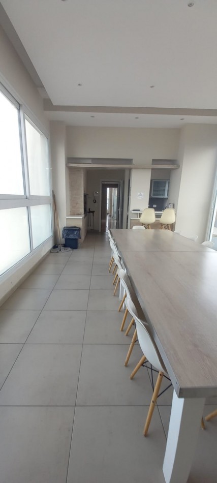 SEMIPISO DE CATEGORIA CON VISTA AL MAR Y AMENITIES.