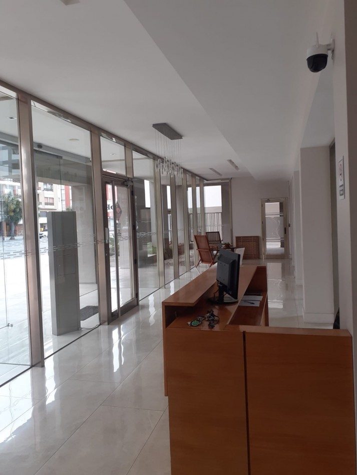SEMIPISO DE CATEGORIA CON VISTA AL MAR Y AMENITIES.