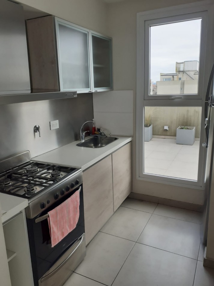 SEMIPISO DE CATEGORIA CON VISTA AL MAR Y AMENITIES.