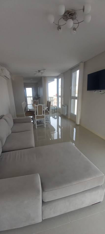 SEMIPISO DE CATEGORIA CON VISTA AL MAR Y AMENITIES.