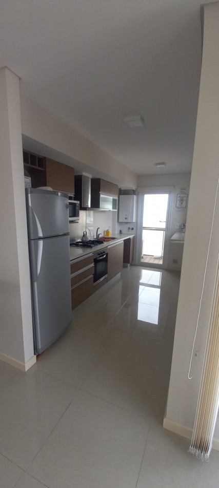SEMIPISO DE CATEGORIA CON VISTA AL MAR Y AMENITIES.