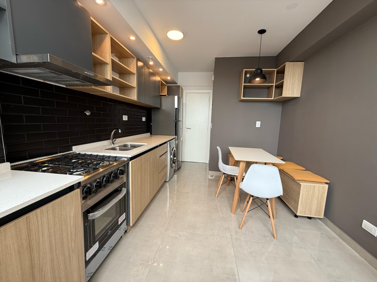DEPARTAMENTO 3 AMB A LA CALLE CON BALCON SALIENTE, A 100 MTS. DE LA PLAYA EN ALDREY