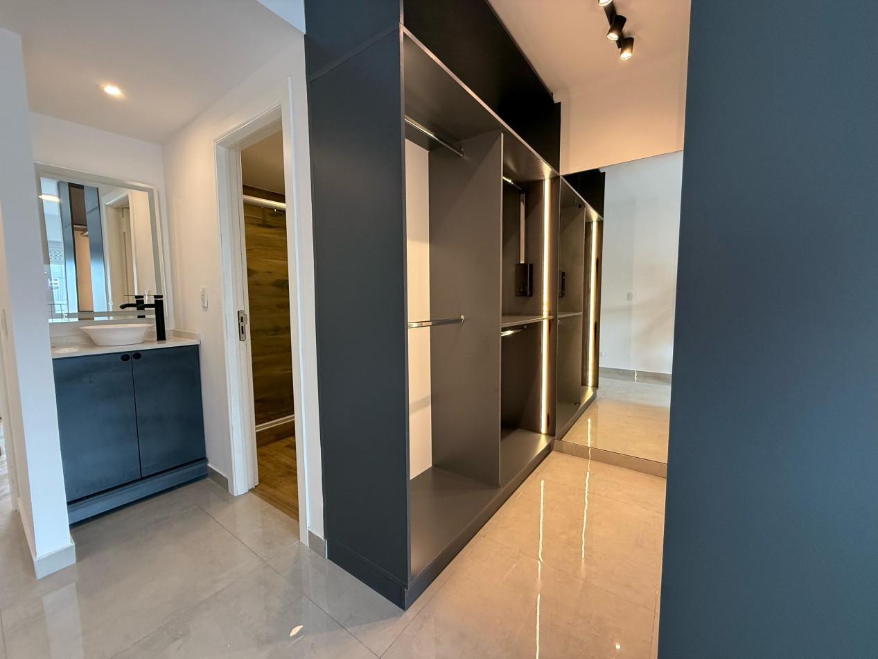 DEPARTAMENTO 3 AMB A LA CALLE CON BALCON SALIENTE, A 100 MTS. DE LA PLAYA EN ALDREY