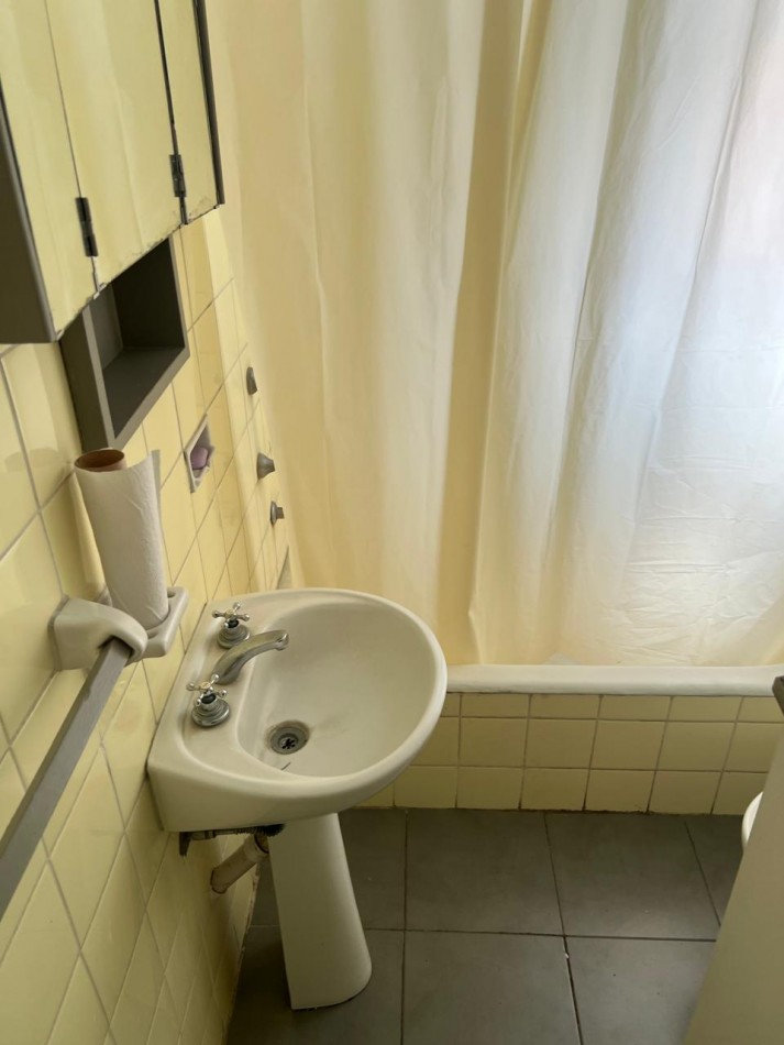 DEPARTAMENTO 2 AMB A LA CALLE CON BALCON FRANCES Y VISTA PANORAMICA EN ALDREY