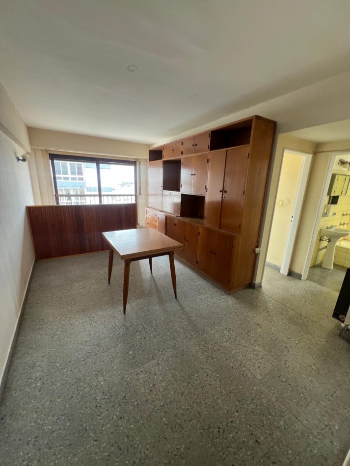 DEPARTAMENTO 2 AMB A LA CALLE CON BALCON FRANCES Y VISTA PANORAMICA EN ALDREY