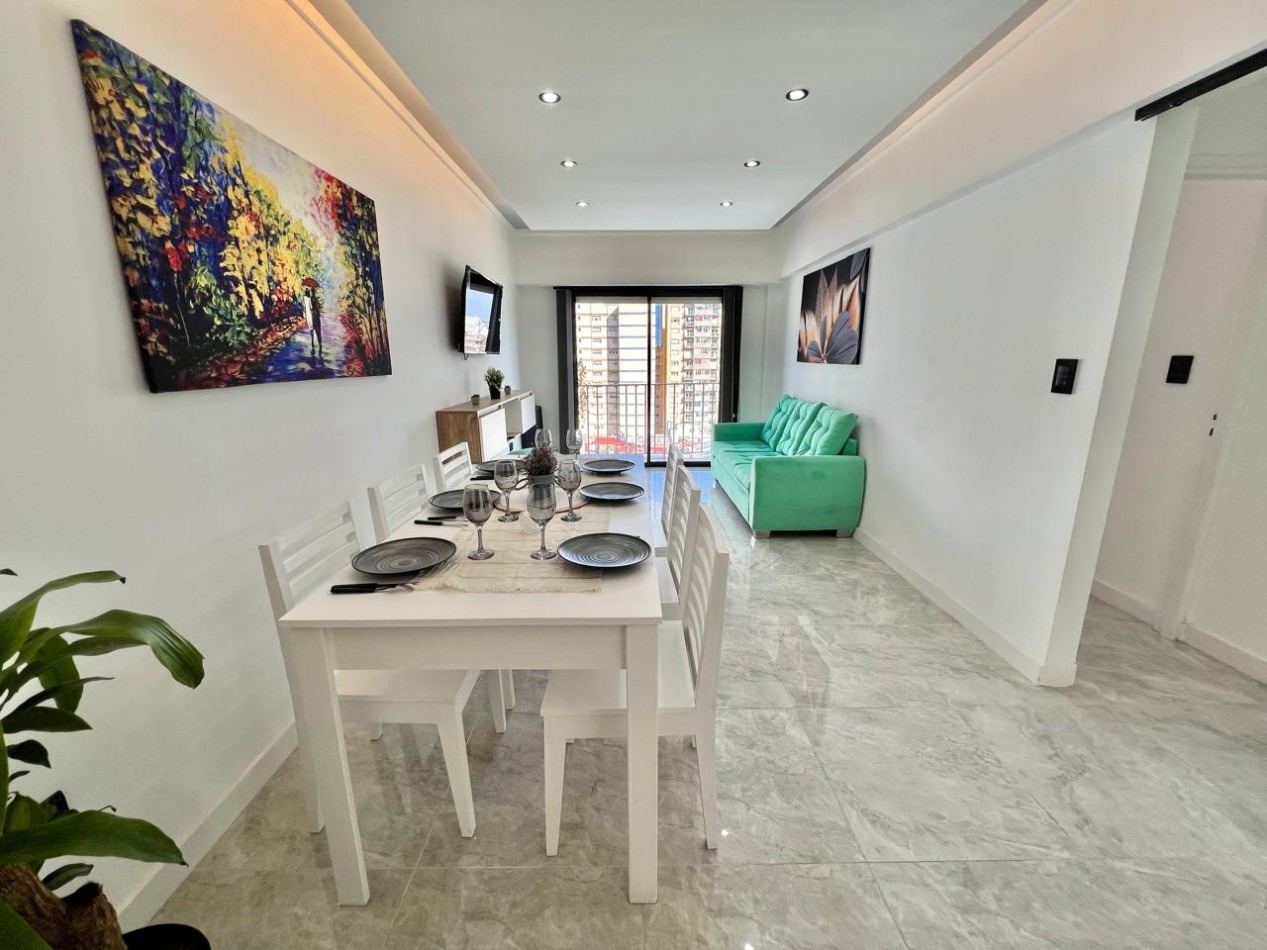 DEPARTAMENTO 3 AMBIENTES LATERAL CON BALCON SALIENTE