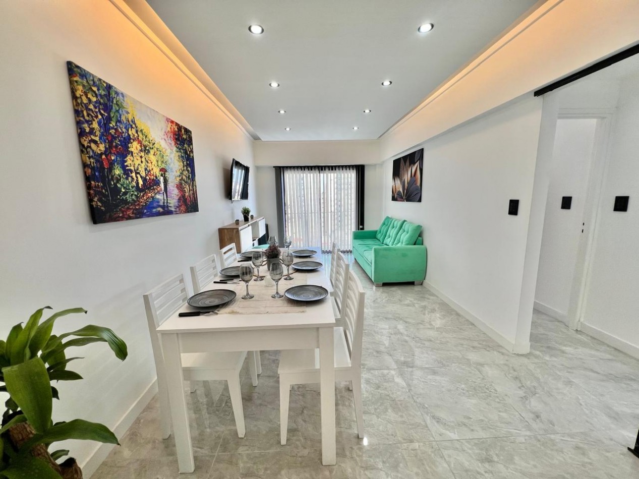 DEPARTAMENTO 3 AMBIENTES LATERAL CON BALCON SALIENTE