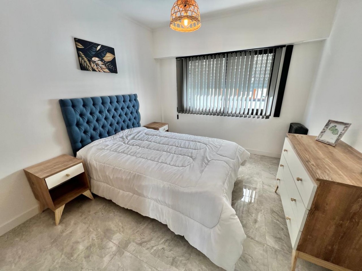 DEPARTAMENTO 3 AMBIENTES LATERAL CON BALCON SALIENTE