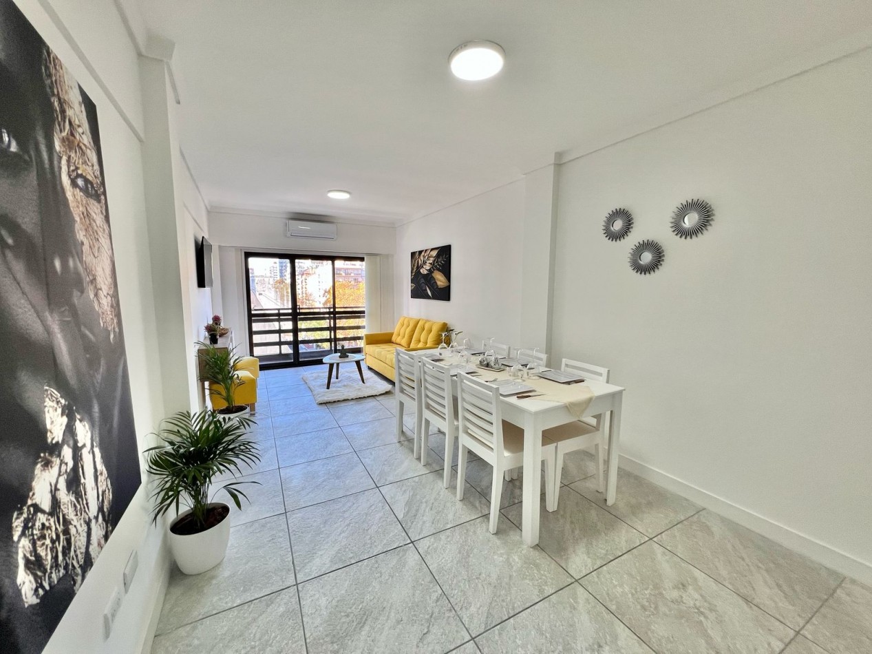 DEPARTAMENTO 5 AMBIENTES AL FRENTE CON BALCON SALIENTE Y COCHERA EN LA PERLA