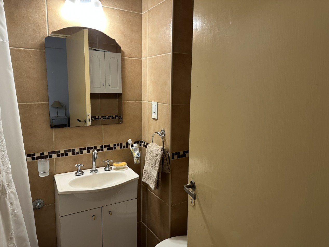 Departamento de 1 Ambiente y Medio - A Metros de Plaza Colon