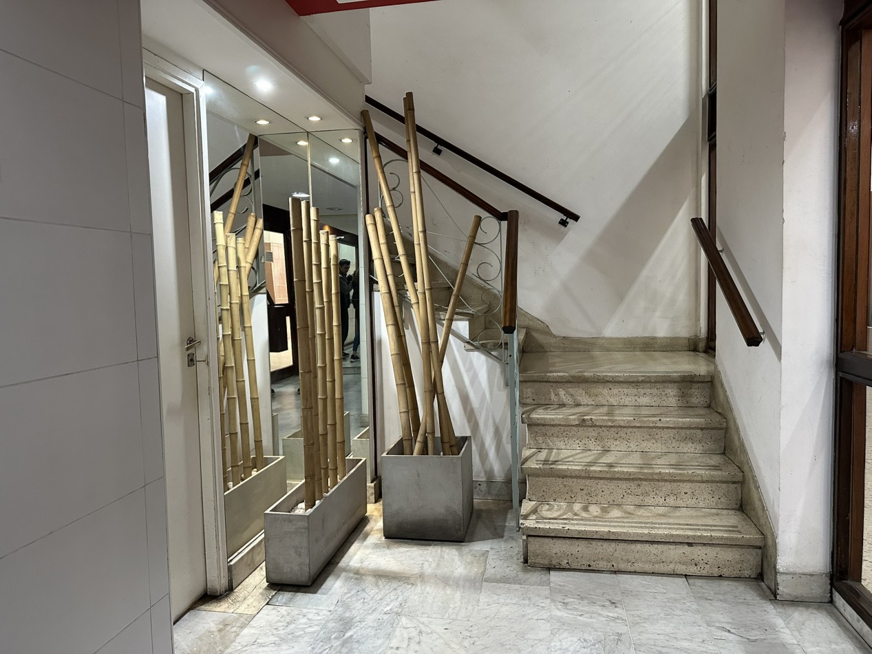 Departamento de 1 Ambiente y Medio - A Metros de Plaza Colon