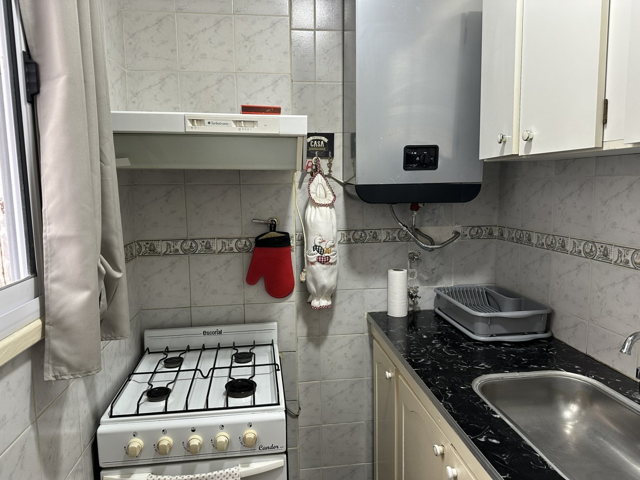 Departamento de 1 Ambiente y Medio - A Metros de Plaza Colon