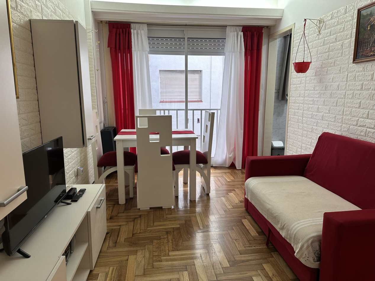 Departamento de 1 Ambiente y Medio - A Metros de Plaza Colon