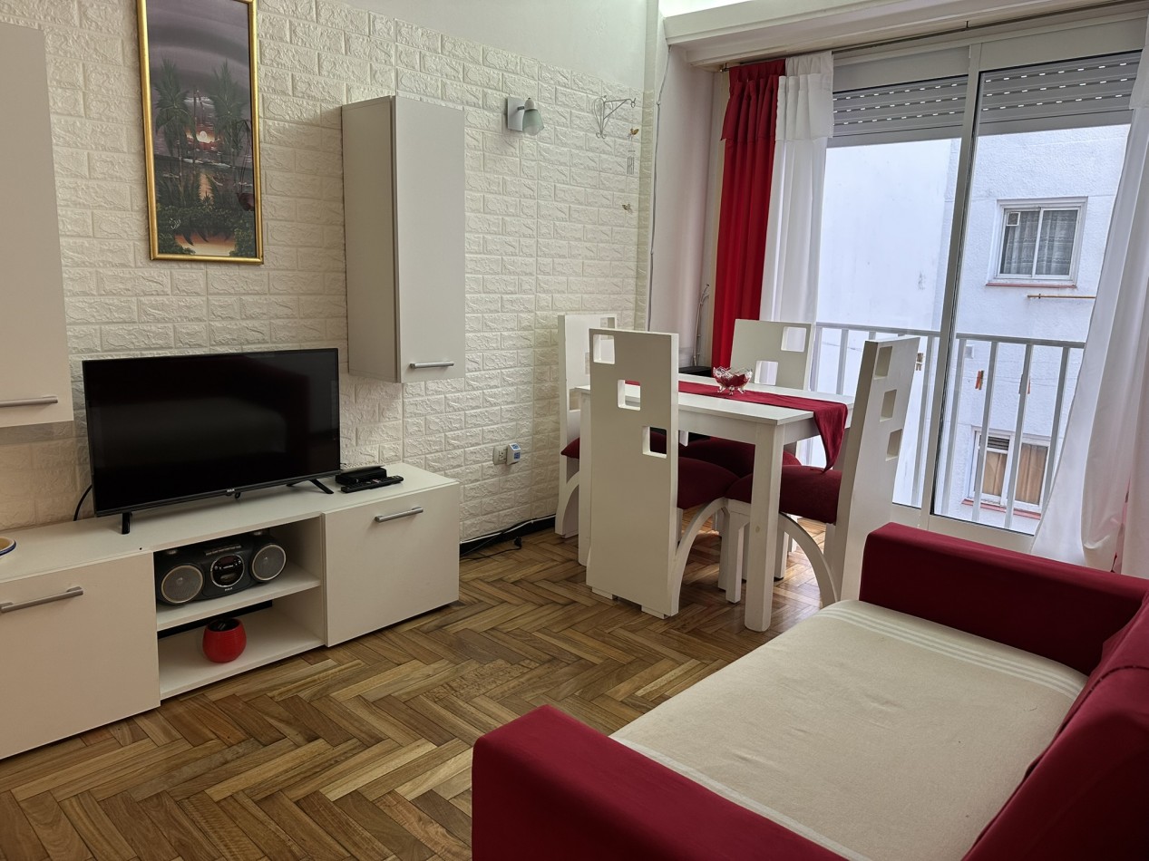 Departamento de 1 Ambiente y Medio - A Metros de Plaza Colon