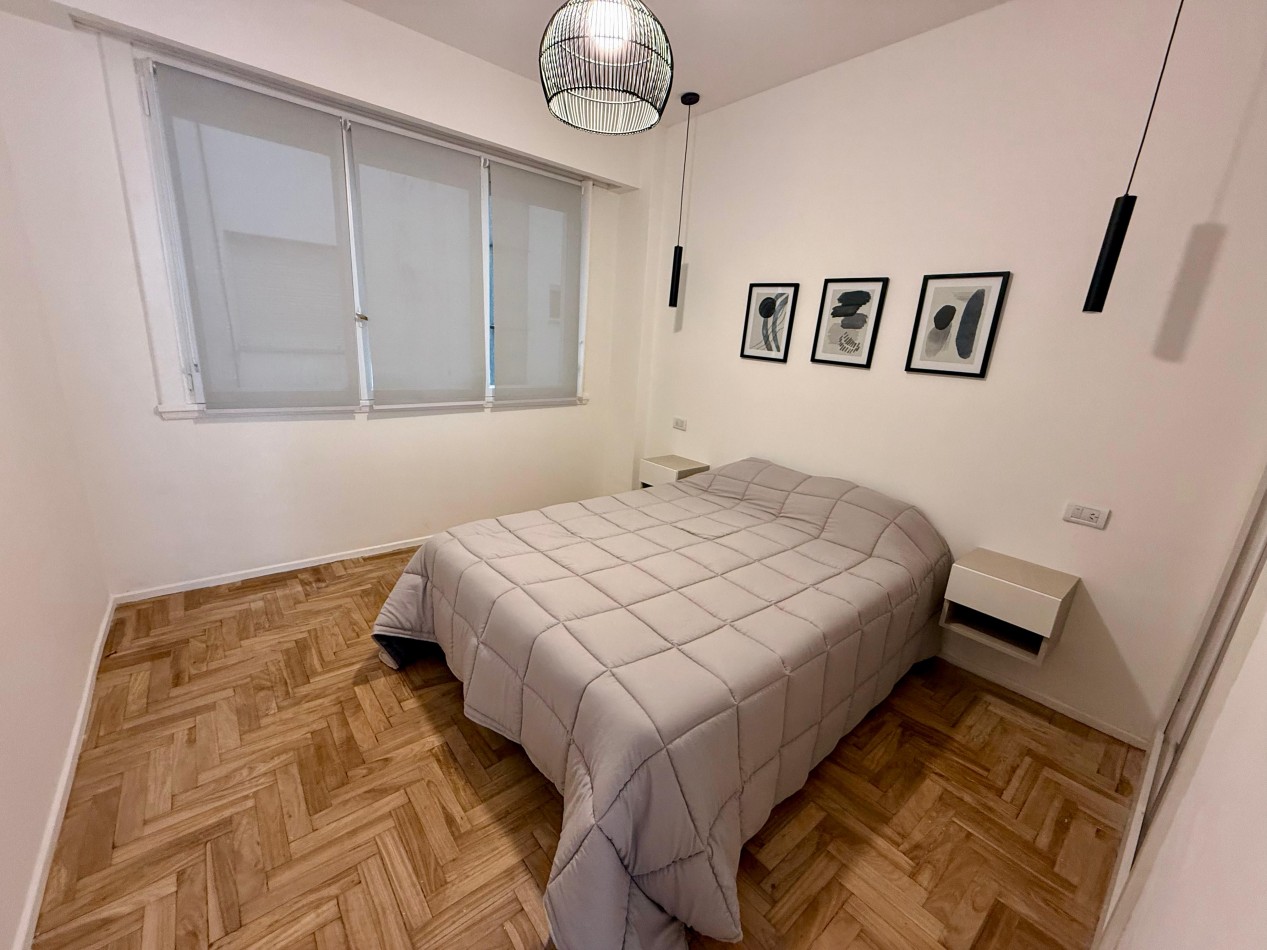 DEPARTAMENTO DE 2 AMBIENTES RECICLADO Y AMOBLADO CON BALCON A LA CALLE - ZONA CENTRO