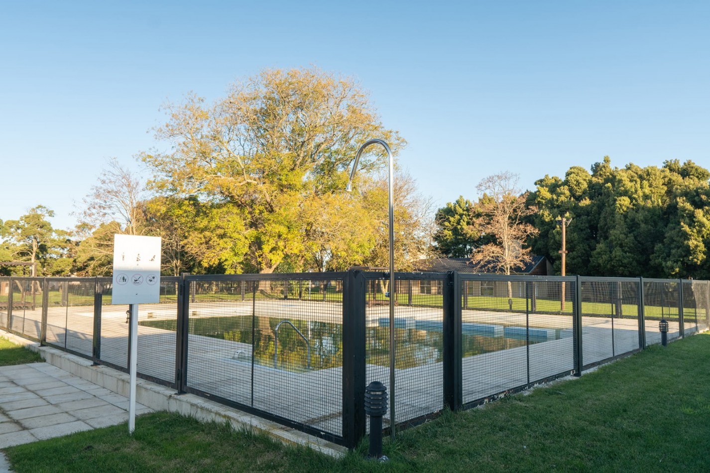 LOTE DE 750 M² EN VENTA EN CLUB DE CAMPO HARAS DEL MAR